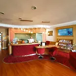普劳西福尔克西酒店 酒店