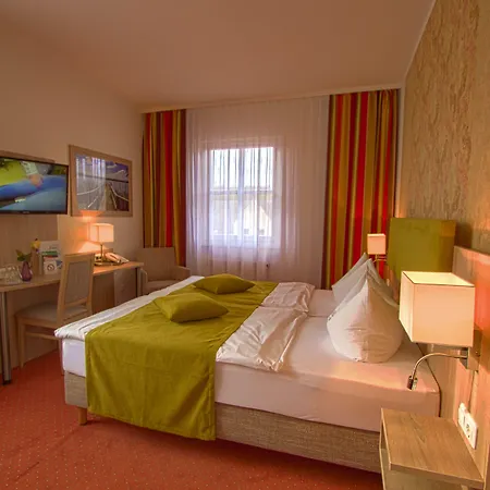 Falk Seehotel Plau Am Hotel