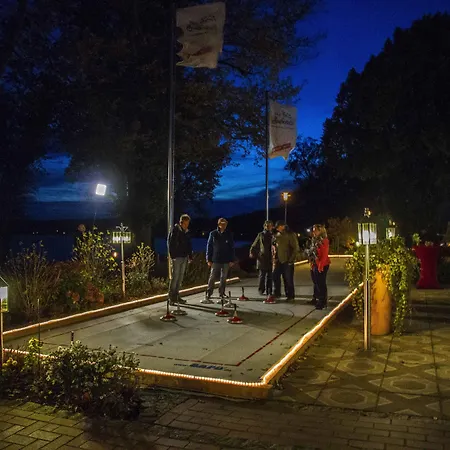 Ξενοδοχείο Falk Seehotel Plau Am 4*