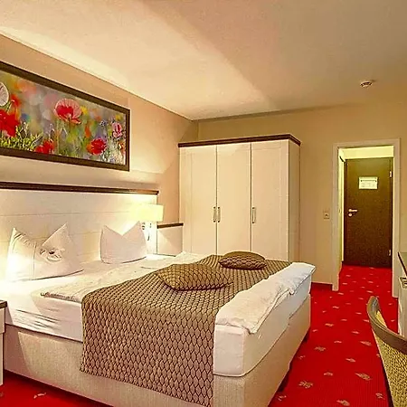 ホテル Falk Seehotel Plau Am プラウ・アム・ゼー