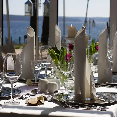 Falk Seehotel Plau Am Hotel 4*